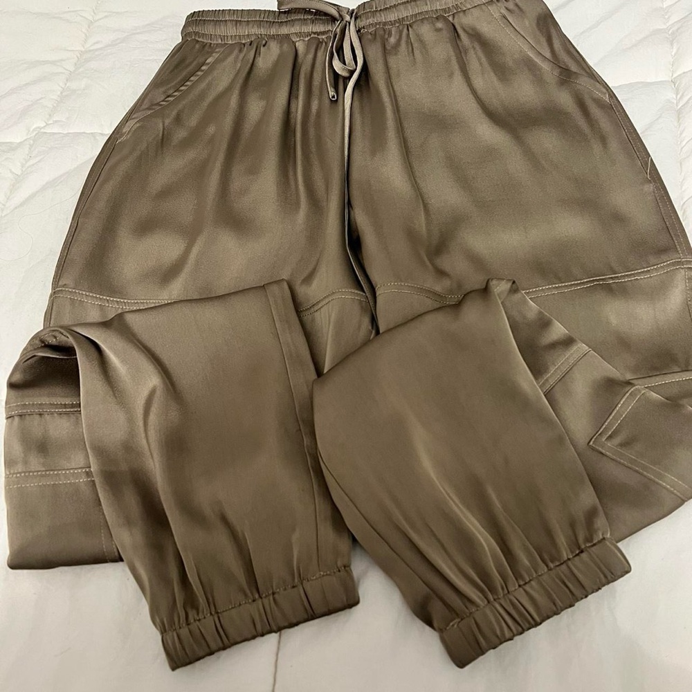 Heartloom Satin Joggers/pants in Taupe - like new - size XS